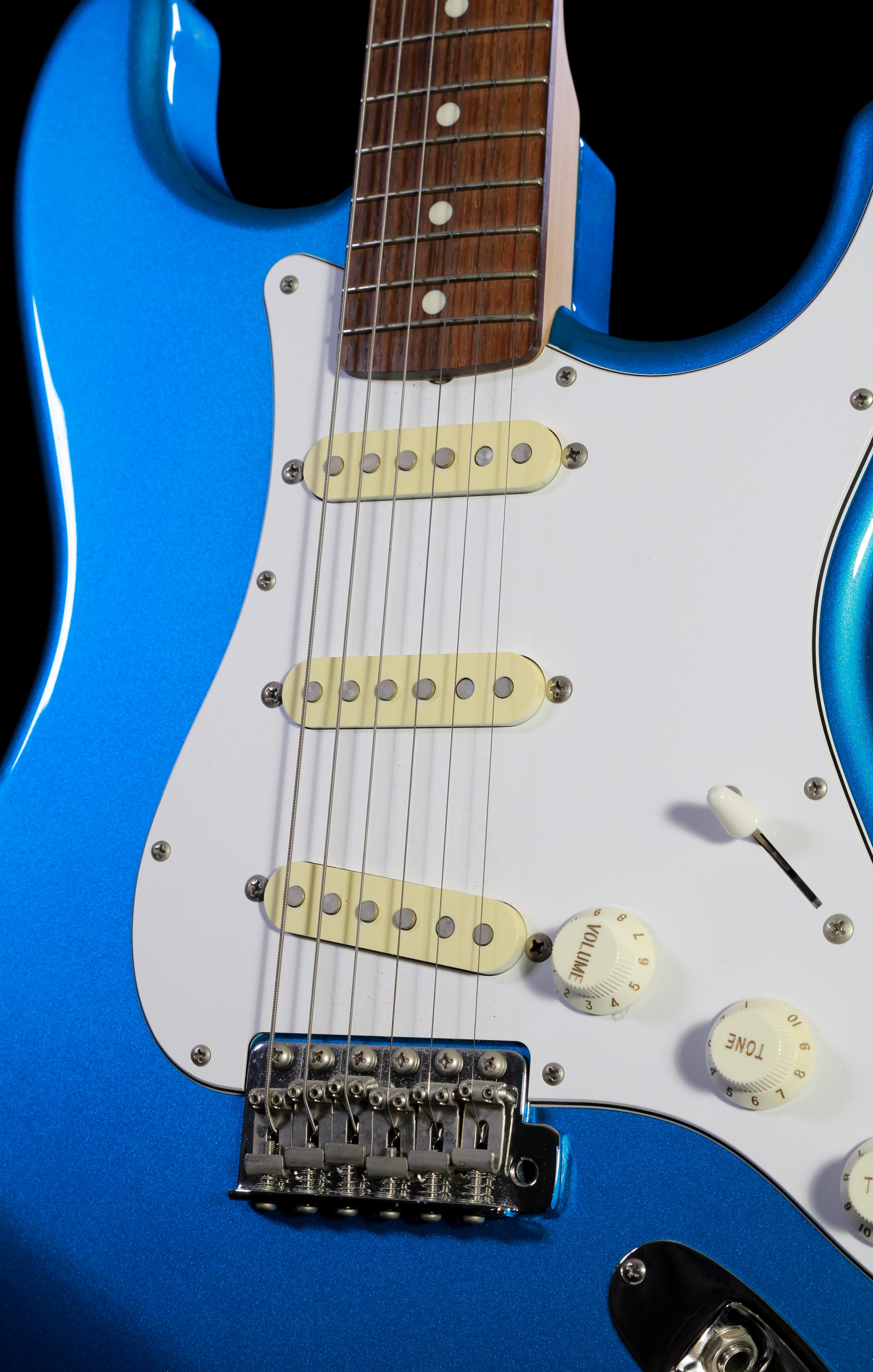 Fender Japan ST-STD レイクブラシッドブルー