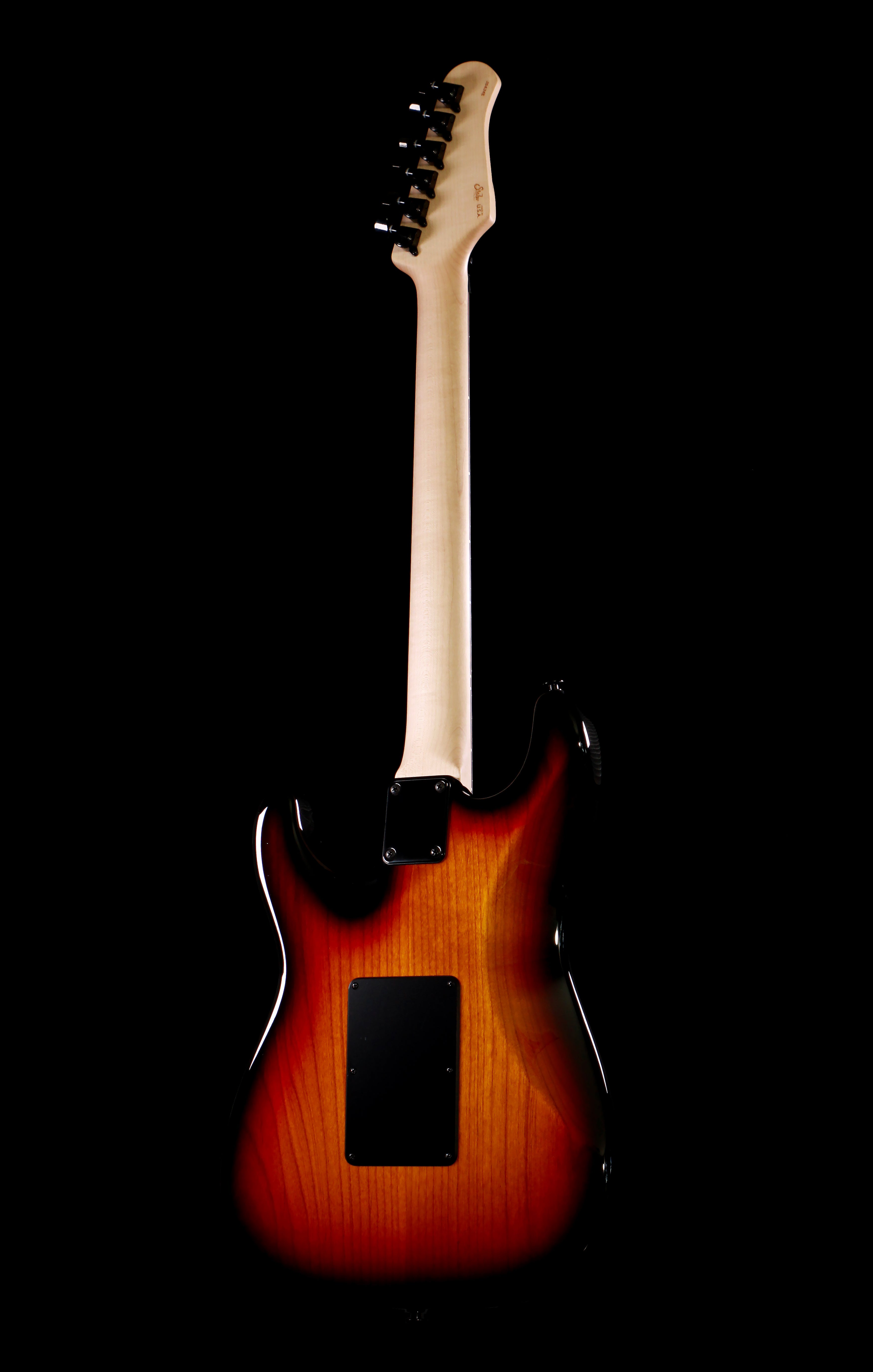 Suhr Guitars J Select Series Classic CLC S FRT 3 Tone Sunburst 